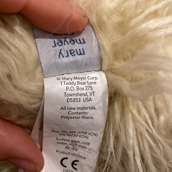 Mary Meyer FabFuzz Stuffed Animal Soft Toy, Andy Llama, 18-Inches - Picture 5 of 6